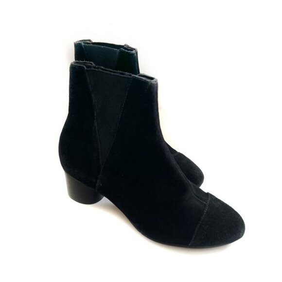 Rebecca Minkoff Izette Black Suede Cylinder 2 Inch Heel Ankle Boot - 6M - Picture 2 of 7